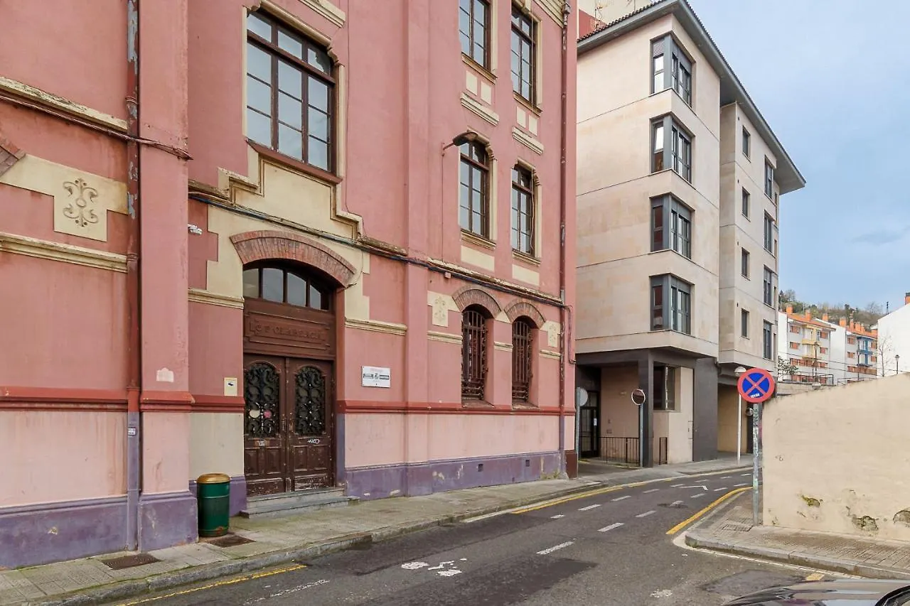 Olabeaga, Vivienda Turistica Urbana De Diseno Con Wifi Apartamento Bilbau 0*,  Espanha