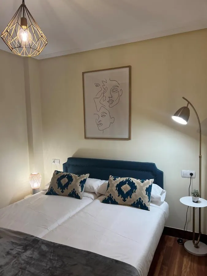 Olabeaga, Vivienda Turistica Urbana De Diseno Con Wifi Apartamento Bilbau 0*,  Espanha